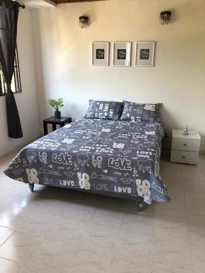 Habitaciones Independientes Cerca Al Aeropuerto 1 Cartagena Eksteriør billede