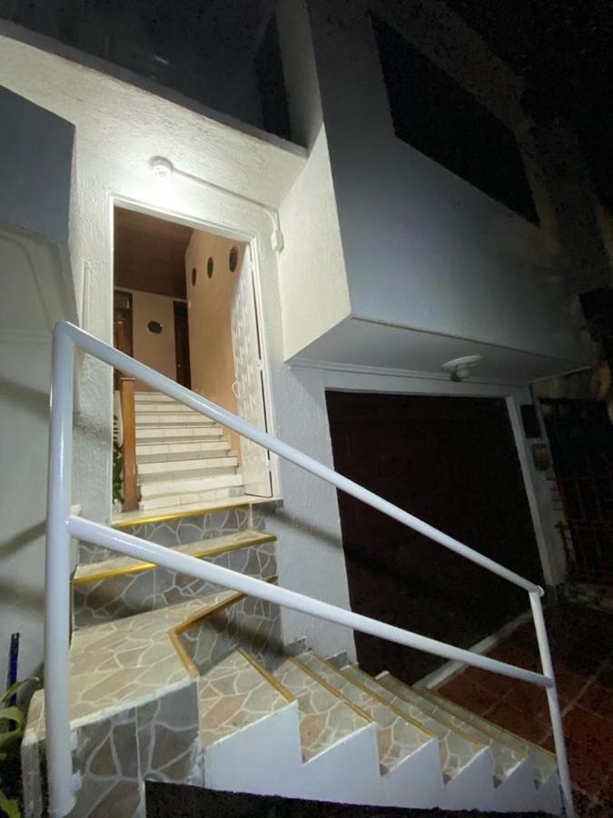 Habitaciones Independientes Cerca Al Aeropuerto 1 Cartagena Eksteriør billede